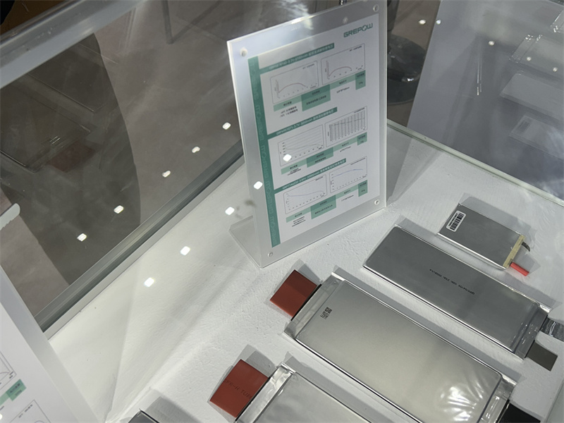 低溫、高倍率、高壓電芯