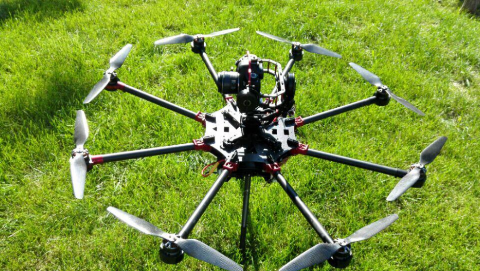 八旋翼無(wú)人機(jī)