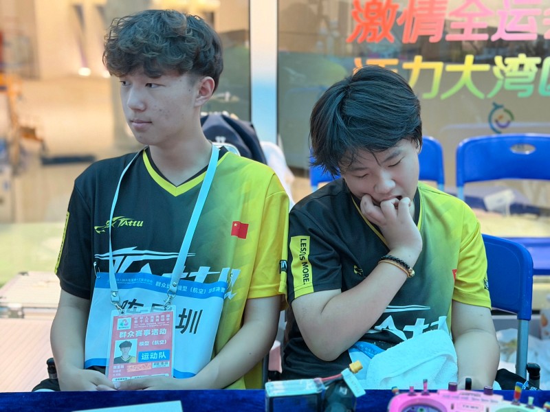 小白、果果，