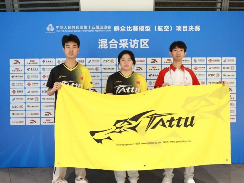 孔海森、何雨瞳、李皓哲